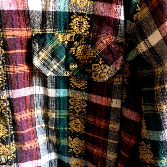 Women's Plaid Long Sleeve Blouse - Picture 5 of 5